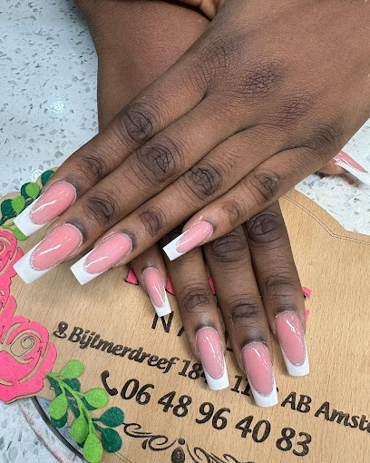 T-M nails - Amsterdam